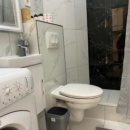 N24 By Small Apartment