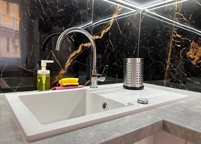 N24 By Small Budapesta