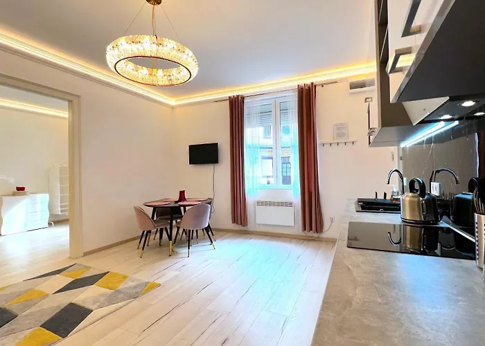 N24 By Small Apartament